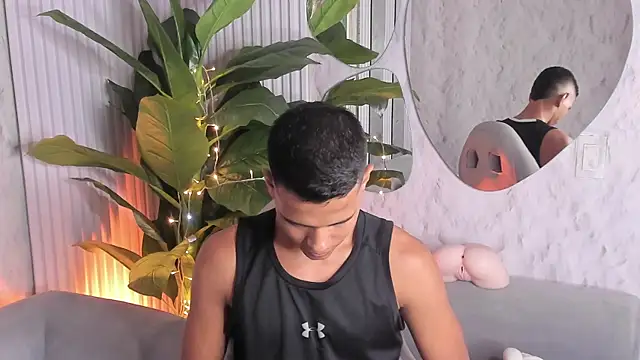 Noah sexhotty online show from June 2026 02:00:02 AM