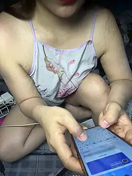 Lynlyna online show from June 2026 05:03:02 AM