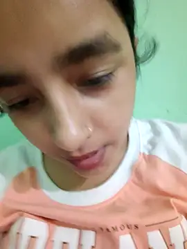 Snapshot of Vandana-11 chatting on June 2026 11:32:02 AM Vandana-11 online show from June 2026 11:32:02 AM