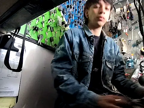 sebastianobig online show from June 2026 06:13:01 PM