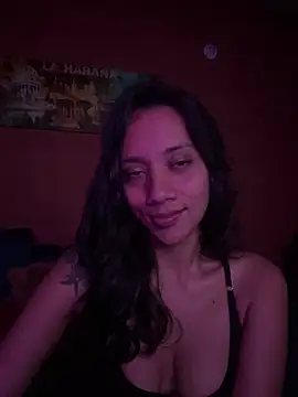 Snapshot of linda-luna chatting on July 2026 04:14:02 AM linda-luna online show from July 2026 04:14:02 AM