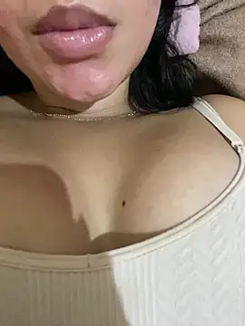 Snapshot of mel4670 chatting on July 2026 03:56:01 PM mel4670 online show from July 2026 03:56:01 PM