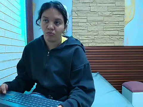 miasterlingpri online show from June 2026 05:56:02 PM