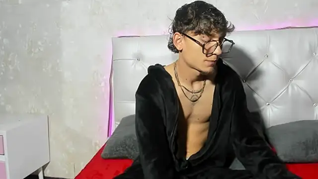 Wolf austin online show from June 2026 02:07:01 AM