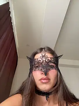 Mia Cannon online show from June 2026 12:11:02 PM