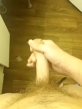 Snapshot of Rain13_Lil-if56 chatting on October 2025 08:29:02 AM Rain13 Lil-if56 online show from October 2025 08:29:02 AM