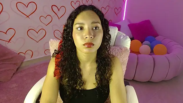 Chispa Latina online show from June 2026 01:33:02 PM