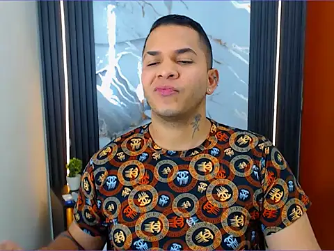 cristhian gamboa online show from July 2026 04:46:02 AM