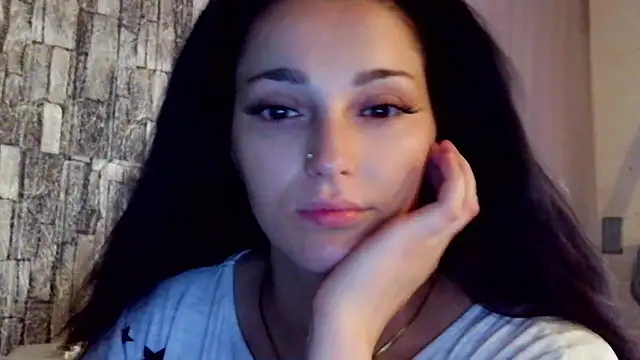 Eda kiss online show from June 2026 05:41:01 PM
