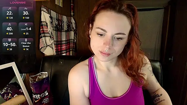 Snapshot of ElinaLaverins chatting on July 2026 03:44:02 AM ElinaLaverins online show from July 2026 03:44:02 AM