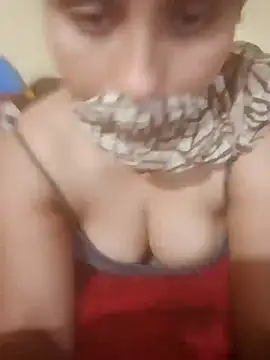 Snapshot of Gayatrthakur00000 chatting on June 2026 03:01:01 PM Gayatrthakur00000 online show from June 2026 03:01:01 PM
