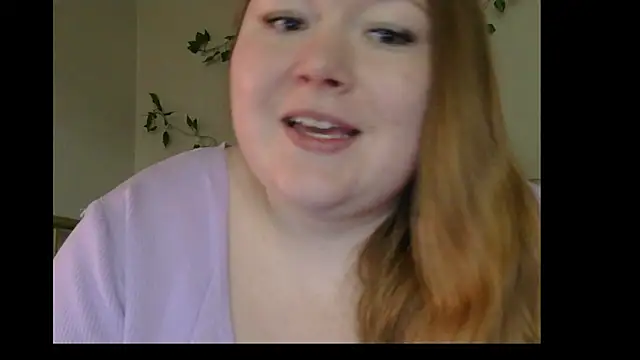 Snapshot of LilahSweetXO chatting on June 2026 06:19:02 PM LilahSweetXO online show from June 2026 06:19:02 PM