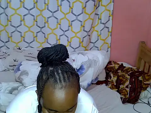 prettyNell01 online show from June 2026 06:18:02 PM