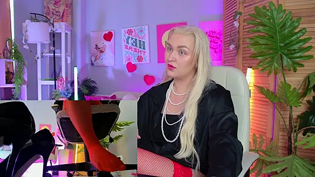 AmelieRowan online show from July 2026 02:02:01 PM