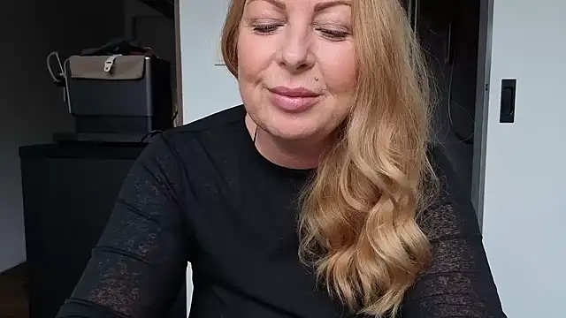 TammyJeann online show from October 2025 07:53:02 AM