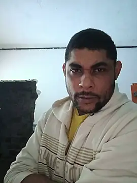 Snapshot of Iniciantecurioso2 chatting on July 2026 02:45:02 AM Iniciantecurioso2 online show from July 2026 02:45:02 AM