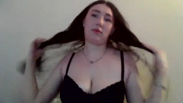 Milana Lovee online show from June 2026 07:02:01 PM
