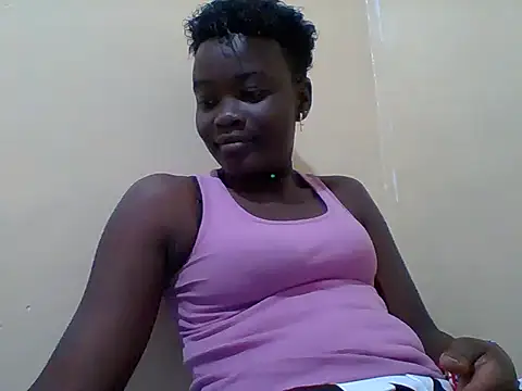 Pretty-Leaa online show from June 2026 11:43:01 AM