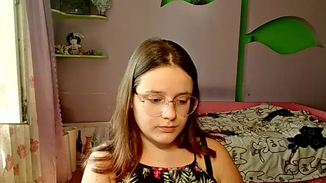RoseLyyn online show from July 2026 12:49:02 PM