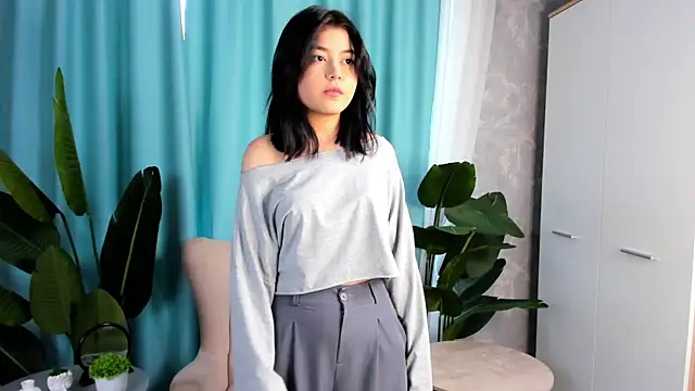 Alisa Glow online show from July 2026 07:30:02 AM