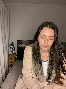 AngieLpz online show from July 2026 10:29:02 PM