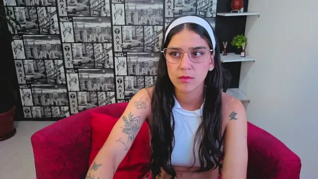Xiomara vega online show from July 2026 10:21:02 PM