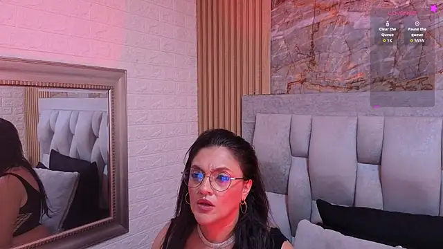 AndreinaLopezz online show from July 2026 01:29:02 PM
