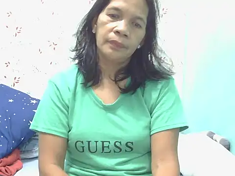 sweetmommy23 online show from July 2026 11:38:02 PM