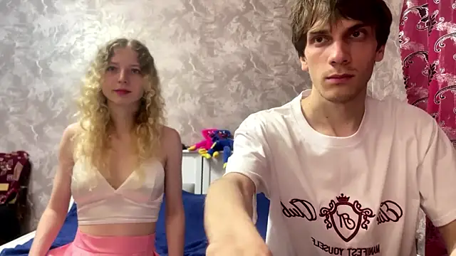 Snapshot of Cute__Couple_ chatting on July 2026 07:32:02 PM Cute Couple online show from July 2026 07:32:02 PM
