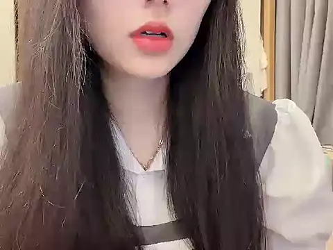 Snapshot of Eunn18 chatting on July 2026 08:42:01 AM Eunn18 online show from July 2026 08:42:01 AM