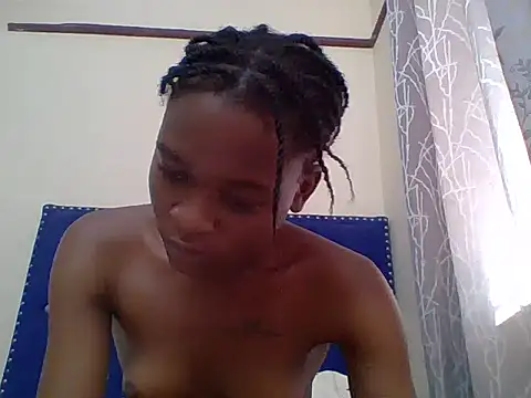 Snapshot of petitedesire-7 chatting on July 2026 06:10:02 AM petitedesire-7 online show from July 2026 06:10:02 AM