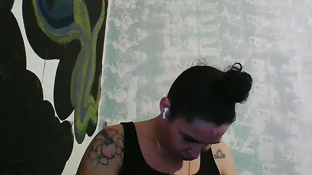 imisamoore69 online show from October 2025 11:05:01 PM