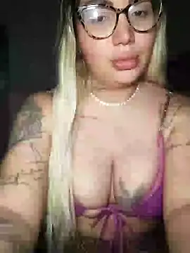 Snapshot of Emilymirtys chatting on July 2026 12:39:01 AM Emilymirtys online show from July 2026 12:39:01 AM