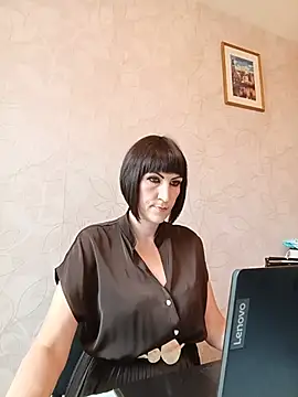 VelvetMansionHQ online show from July 2026 12:33:01 PM