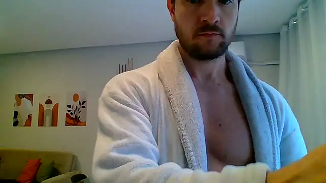 Snapshot of Mrgray28 chatting on July 2026 01:06:01 PM Mrgray28 online show from July 2026 01:06:01 PM