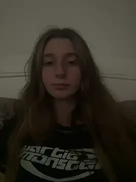 Snapshot of Valeria-mis chatting on July 2026 03:29:01 PM Valeria-mis online show from July 2026 03:29:01 PM