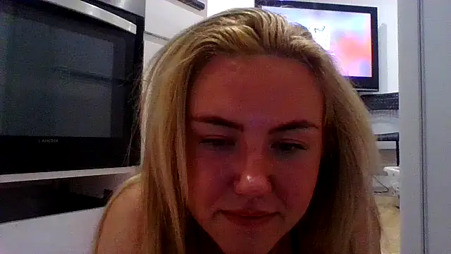 MaddyCherryX online show from July 2026 11:11:01 PM