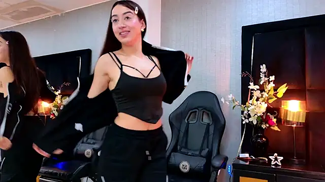 AlaskaWilliams online show from July 2026 12:45:02 PM