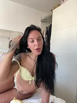 Lucy-White-69 online show from July 2026 12:33:01 PM