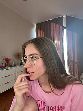 Snapshot of IsabellaStarglow chatting on July 2026 03:52:02 PM IsabellaStarglow online show from July 2026 03:52:02 PM