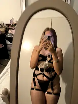 Hannah2708 online show from July 2026 10:05:01 PM