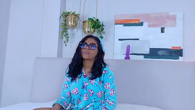 MikaellaFoxx online show from August 2026 03:22:02 AM