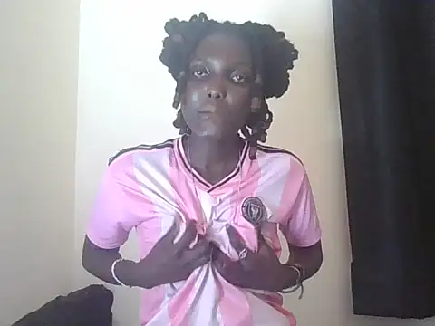 Black beautygirlll online show from July 2026 11:00:01 PM