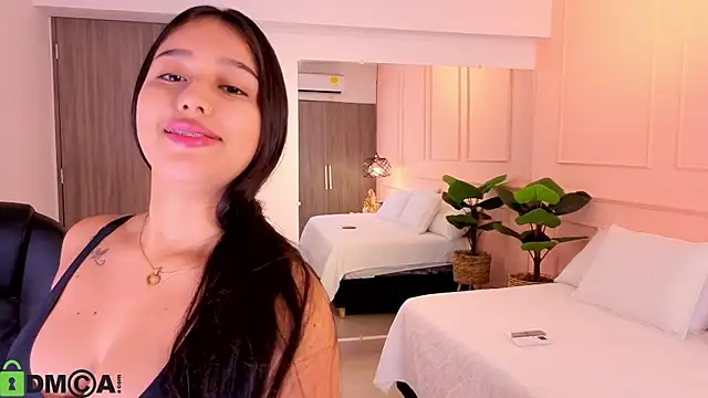BELLA GAITAN  online show from July 2026 11:47:02 AM
