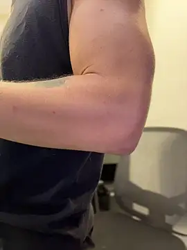andrewlopezz online show from July 2026 11:37:02 PM