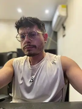 andrewlopezz online show from July 2026 08:09:02 PM