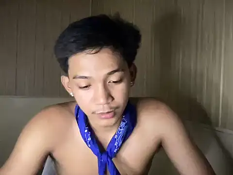 YourcumBoy77 online show from July 2026 01:21:02 PM