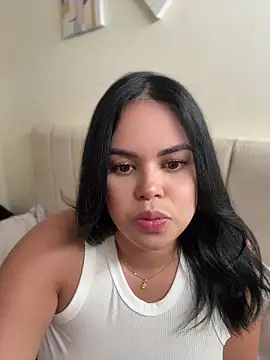 AliceStarshine online show from May 2026 07:14:01 PM