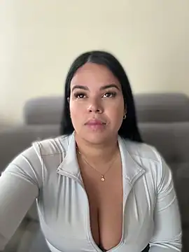 AliceStarshine online show from April 2026 12:39:01 PM