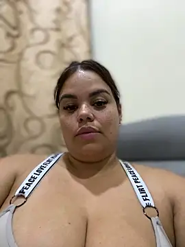 AliceStarshine online show from March 2025 03:48:01 AM
